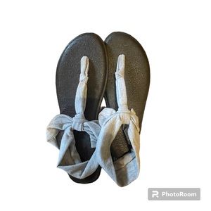 Like New Yoga Sling Sandals